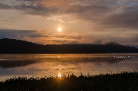 塘路湖の夜明け